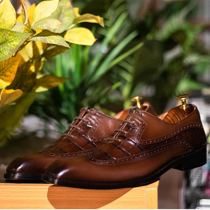 Brown Longwing Croc Pattern Oxford Shoes